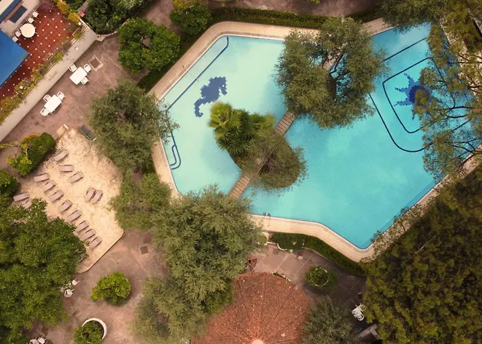 Sweetness & Pool * Sorrente