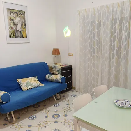 Sweetness & Pool דירה סורנטו